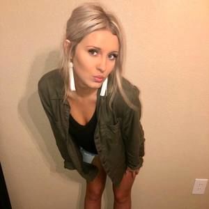 Meet your Posher, Cambria